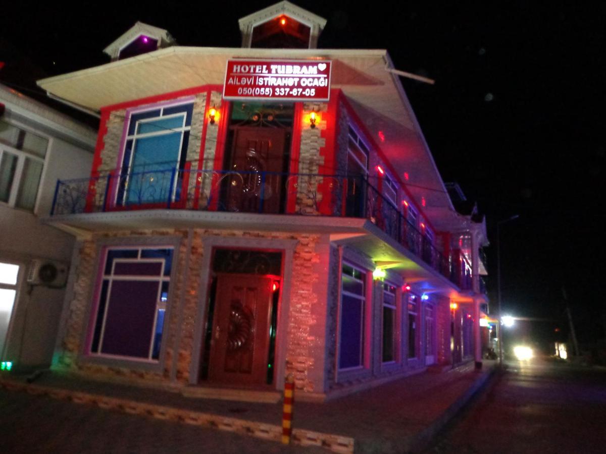 Tubram S Ailəvi Qonaq Evi Bed & Breakfast Sheki Luaran gambar