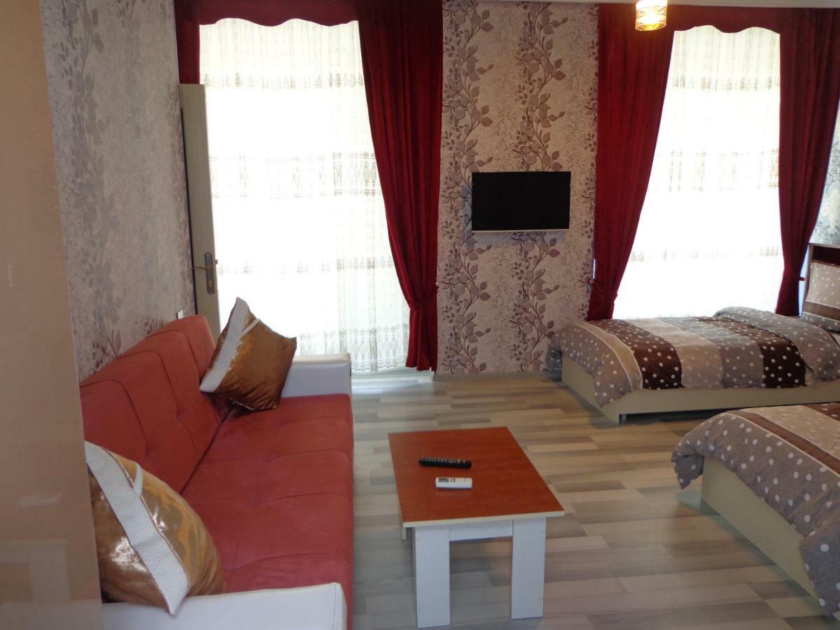 Tubram S Ailəvi Qonaq Evi Bed & Breakfast Sheki Luaran gambar