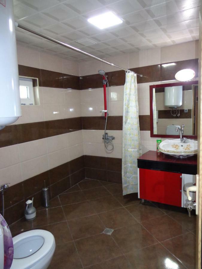 Tubram S Ailəvi Qonaq Evi Bed & Breakfast Sheki Luaran gambar